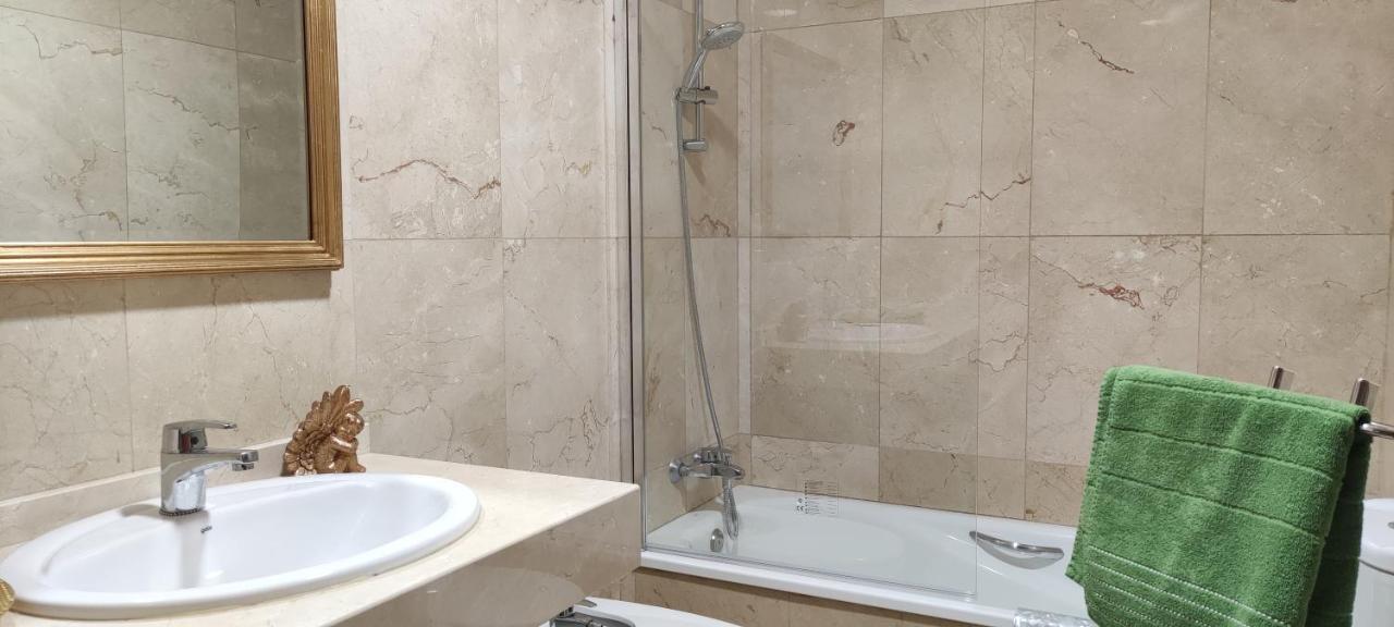 Divina 10 Apartment Aviles Exterior photo